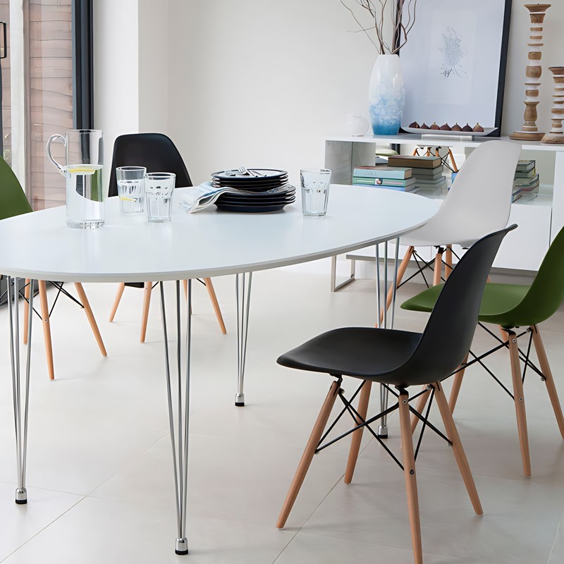 Стул Eames чёрный